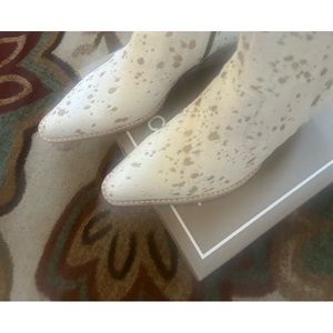 Ladies cowboy style booties